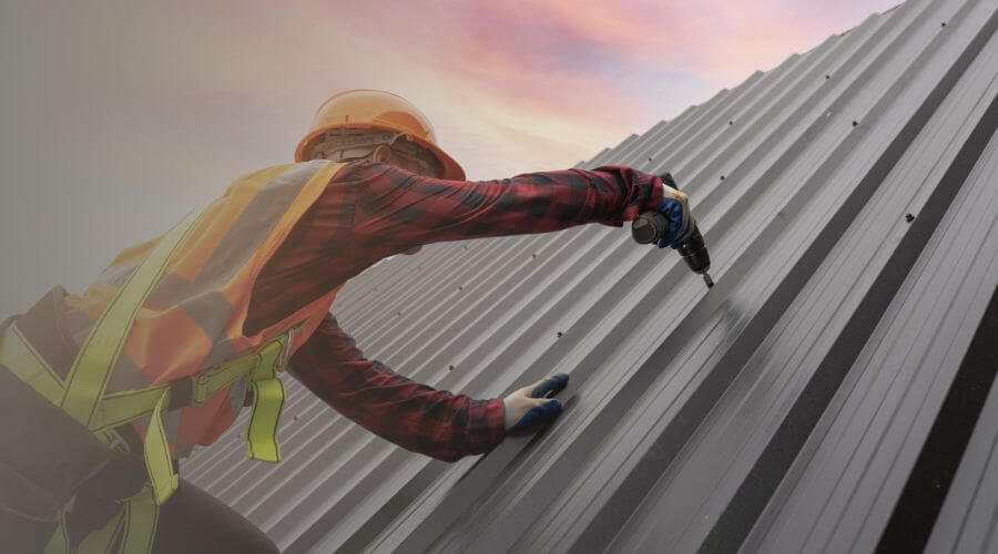 Professional gutter cleaning in Marshall, OK